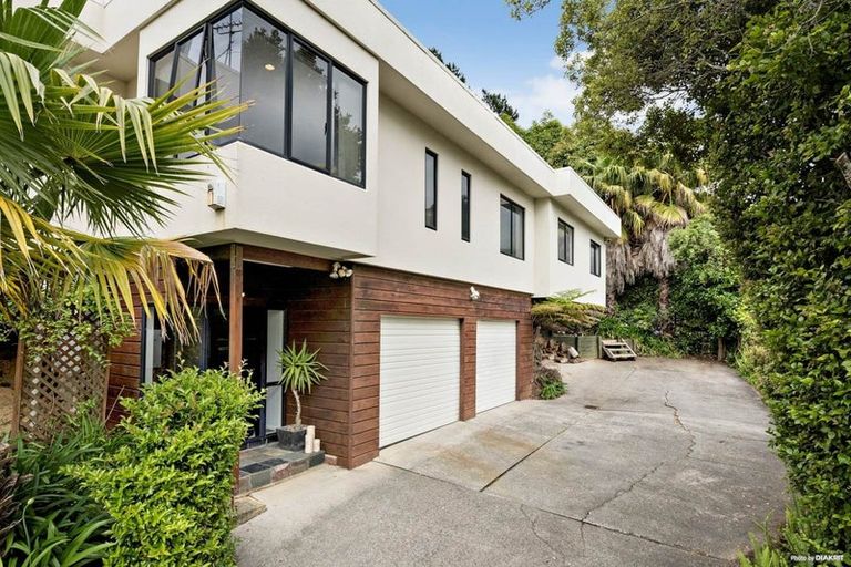 Photo of property in 6 Heatherleigh Rise, Northcross, Auckland, 0632