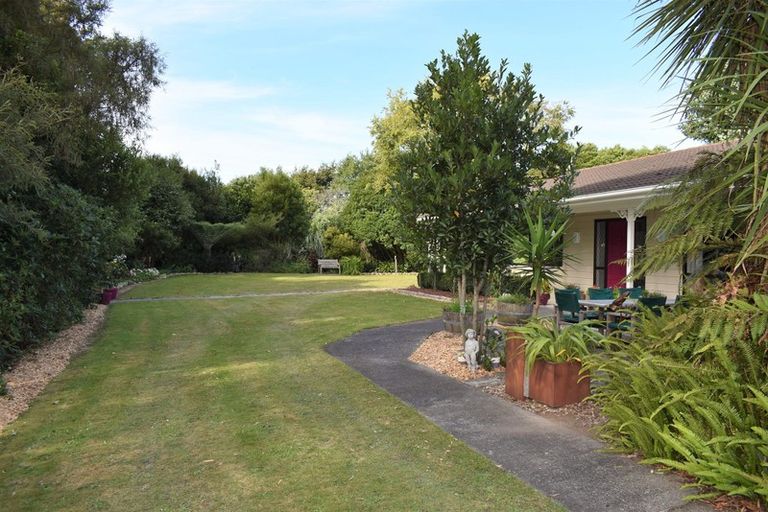 Photo of property in 24 Best Road, Te Horo, Otaki, 5582