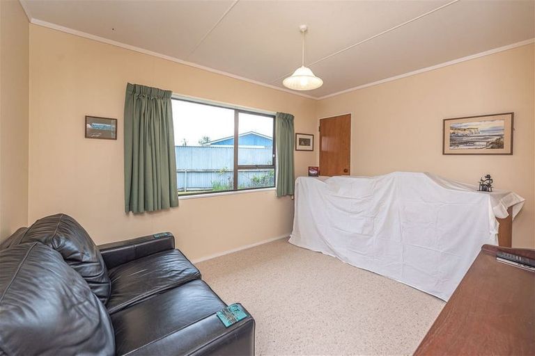 Photo of property in 2 Ash Place, Aramoho, Whanganui, 4500