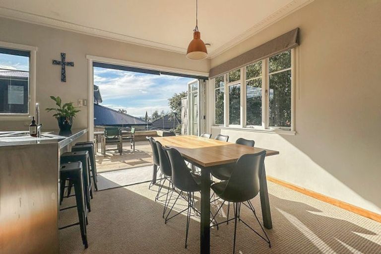 Photo of property in 6 Ridout Street, Maeroa, Hamilton, 3200