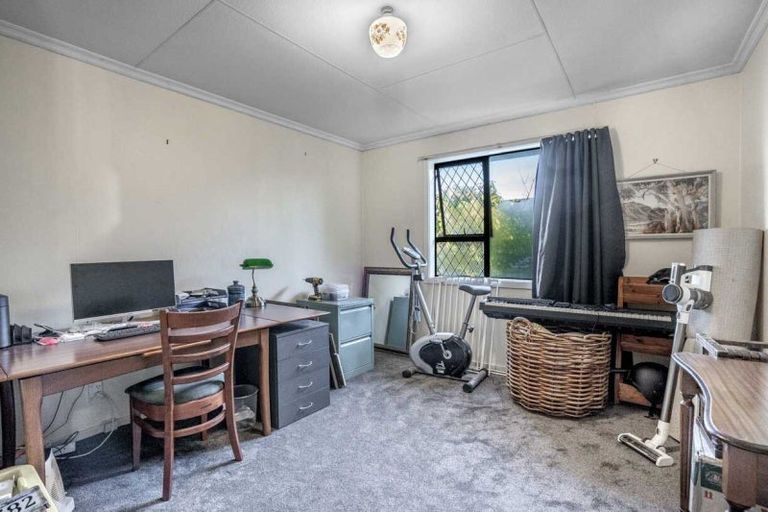 Photo of property in 65 Kilmarnock Street, Wallacetown, 9816