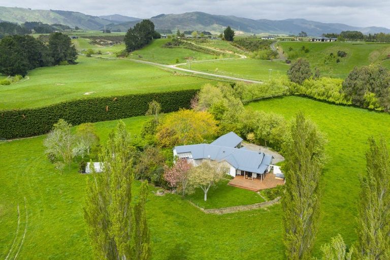 Photo of property in 31 Kahuterawa Road, Linton, Palmerston North, 4472