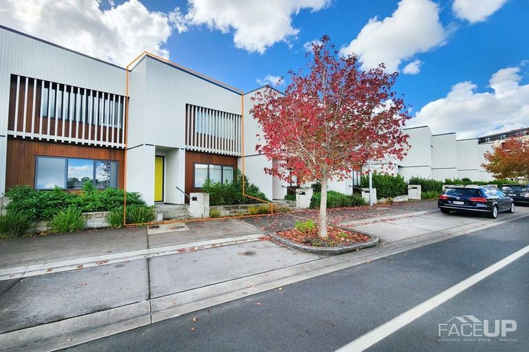 Photo of property in 7 Hudson Bay Road, Hobsonville, Auckland, 0616