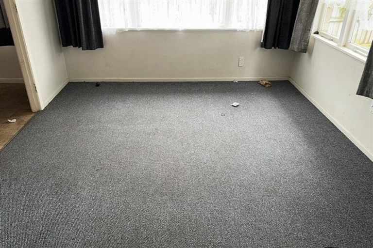 Photo of property in 15 Rogers Road, Manurewa, Auckland, 2102