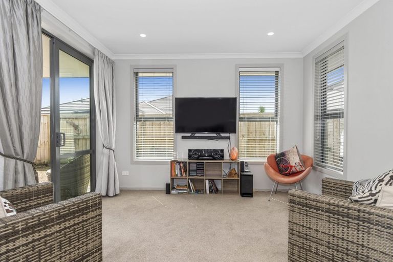 Photo of property in 9 Jeffs Way, Papamoa Beach, Papamoa, 3118