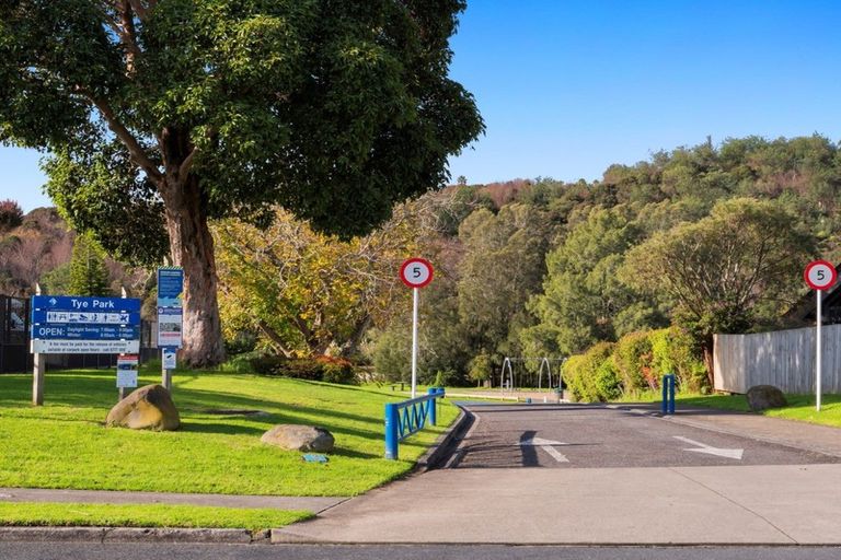 Photo of property in 72 Forrester Drive, Welcome Bay, Tauranga, 3112