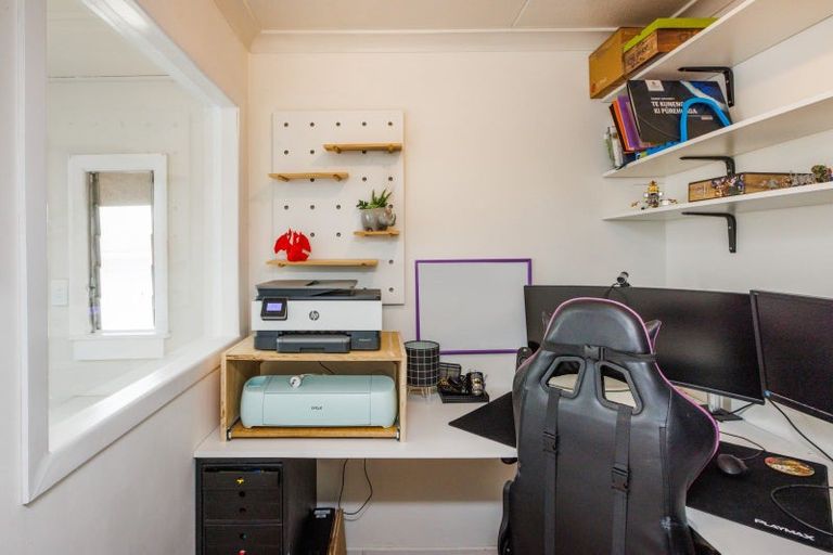 Photo of property in 958 Tremaine Avenue, Roslyn, Palmerston North, 4414