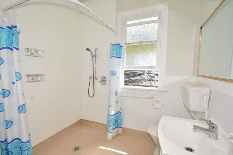 Photo of property in 32 Adderley Terrace, Ravensbourne, Dunedin, 9022