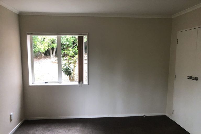 Photo of property in 23 Simon Owen Place, Golflands, Auckland, 2013