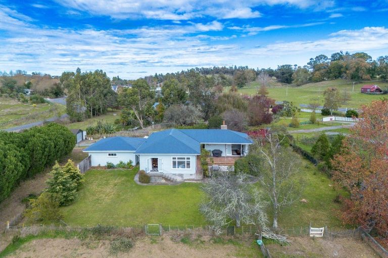 Photo of property in 66 Watts Street, Waipawa, 4210