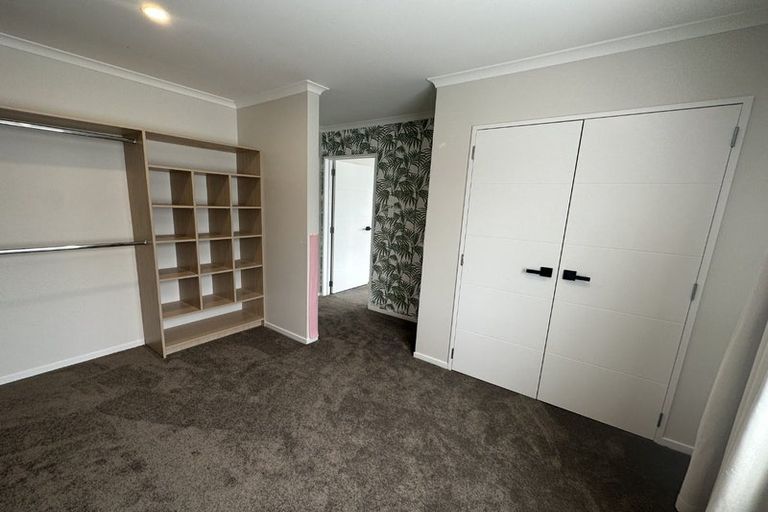 Photo of property in 2 Crompton Place, Orewa, 0931