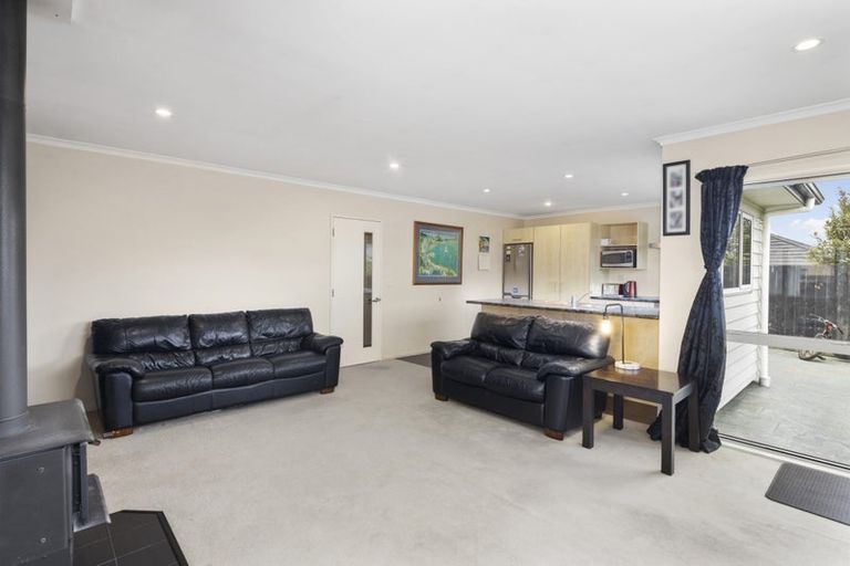 Photo of property in 231 Mark Avenue, Grenada Village, Wellington, 6037