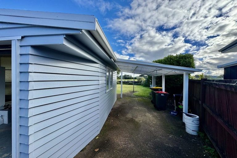 Photo of property in 121 Muir Avenue, Mangere Bridge, Auckland, 2022
