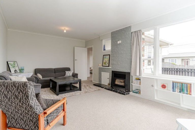 Photo of property in 99 Broadway, Carterton, 5713