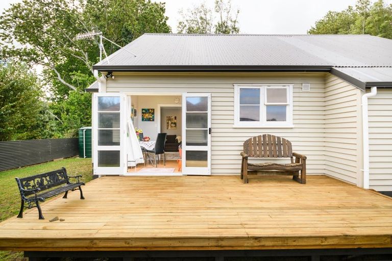 Photo of property in 71d Avenue Road, Foxton, 4814