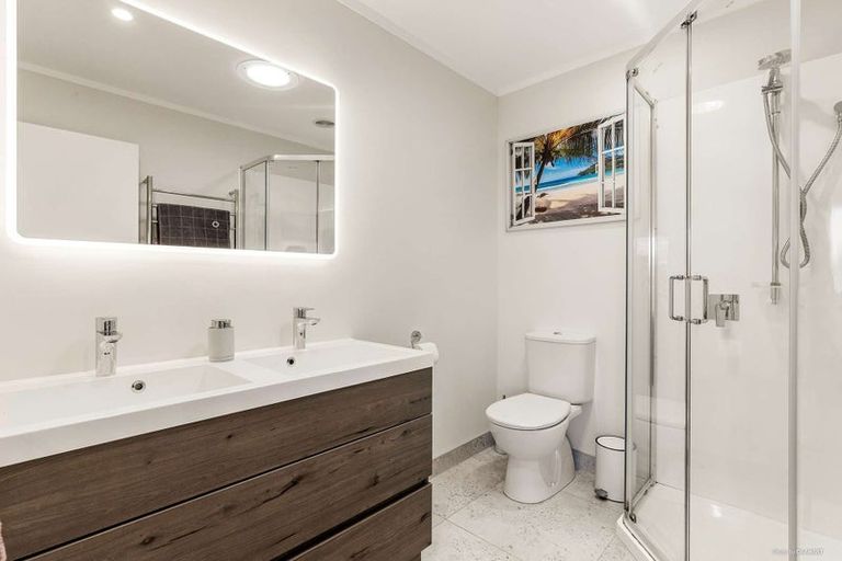 Photo of property in 63 Paparata Road, Bombay, 2675