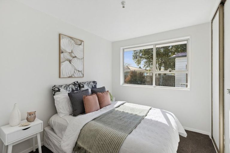 Photo of property in 10 Mckellar Place, Hornby, Christchurch, 8042
