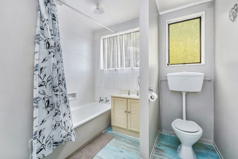 Photo of property in 6 Harris Street, Te Puke, 3119