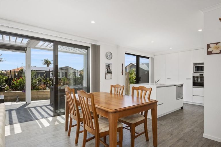 Photo of property in 6 Huanui Close, Papamoa Beach, Papamoa, 3118