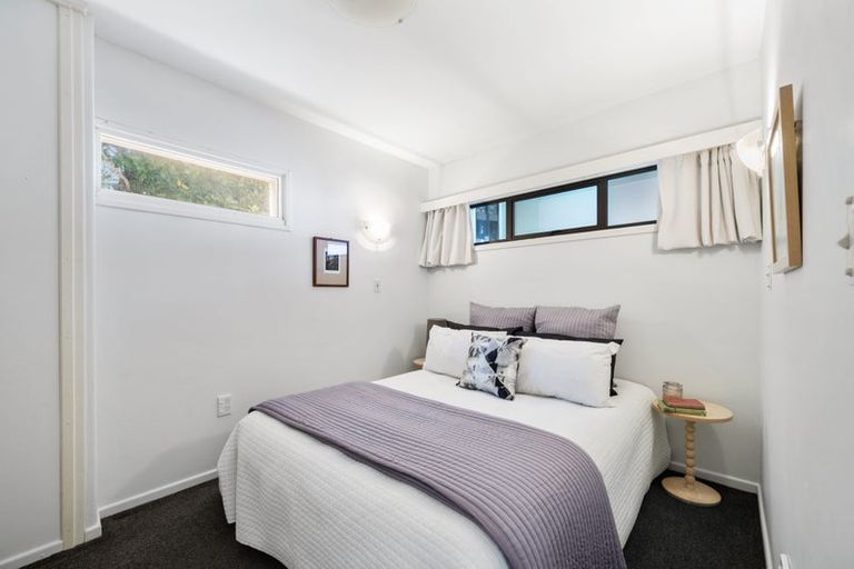 Photo of property in 10/4 Claremont Grove, Mount Victoria, Wellington, 6011