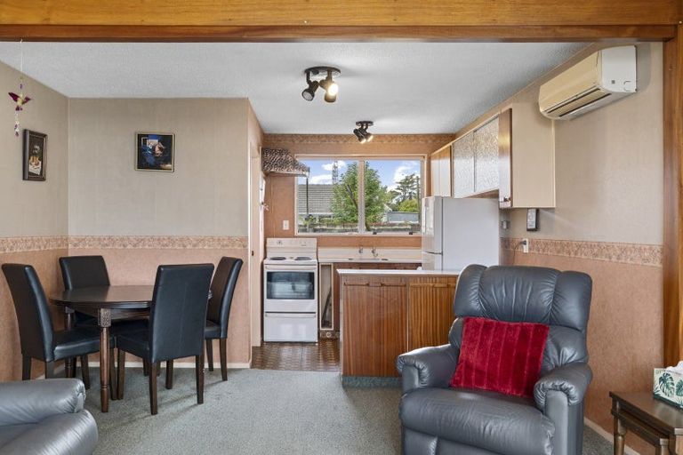 Photo of property in 4/15 Division Street, Riccarton, Christchurch, 8041