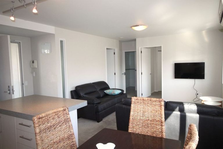 Photo of property in 2/65 Carlton Mill Road, Merivale, Christchurch, 8014