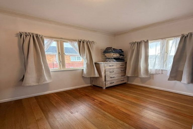 Photo of property in 12 Willis Road, Papakura, 2110