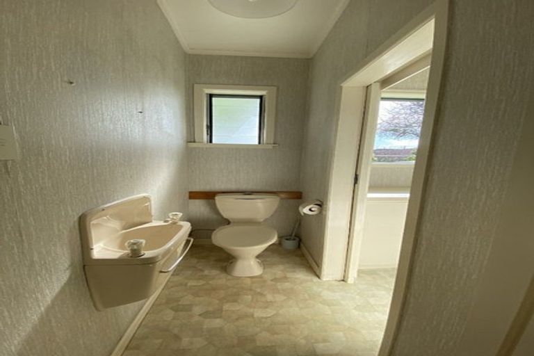 Photo of property in 16 Nicholson Avenue, Papatoetoe, Auckland, 2025