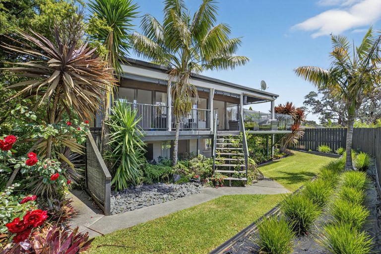 Photo of property in 73 Willjames Avenue, Algies Bay, Warkworth, 0920