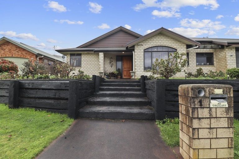 Photo of property in 1 Cooper Crescent, Morrinsville, 3300