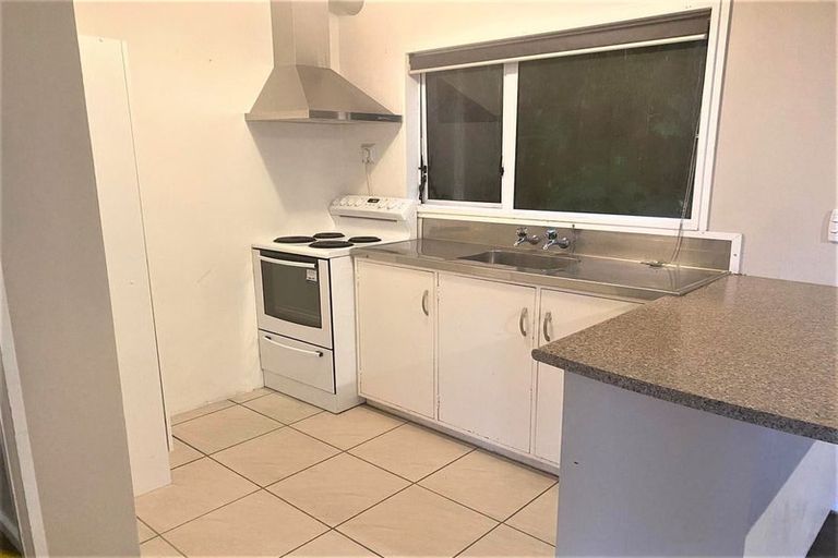 Photo of property in 1/3 Jerome Way, Crofton Downs, Wellington, 6035