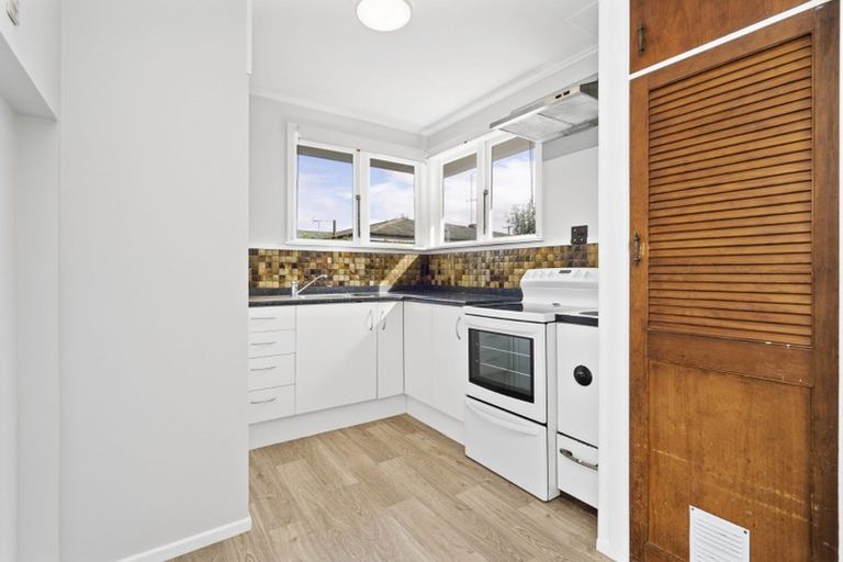 Photo of property in 12 Dermont Street, Bader, Hamilton, 3206