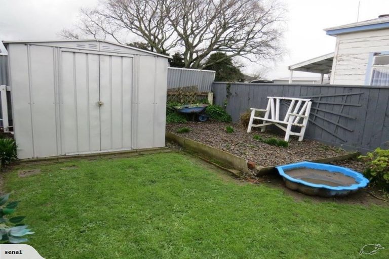 Photo of property in 30 Montgomery Street, Feilding, 4702
