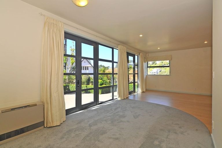 Photo of property in 5e Raroa Road, Kelburn, Wellington, 6012