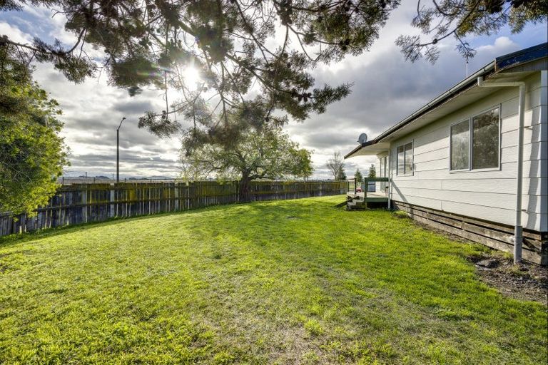 Photo of property in 350 Flaxmere Avenue, Flaxmere, Hastings, 4120