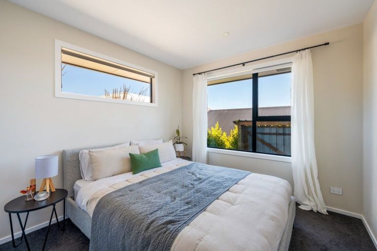 Photo of property in 9 Sarges Way, Lake Hawea, Wanaka, 9382