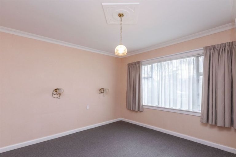 Photo of property in 9 Karamu Avenue, Takaro, Palmerston North, 4410