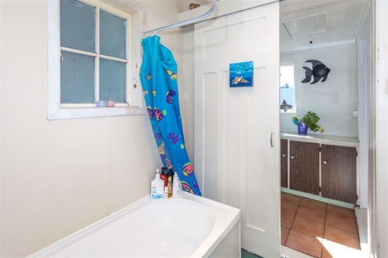 Photo of property in 15 Junction Road, Paeroa, 3600