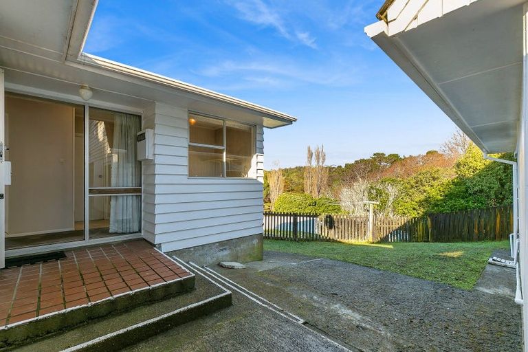 Photo of property in 80 Kahu Road, Paremata, Porirua, 5024