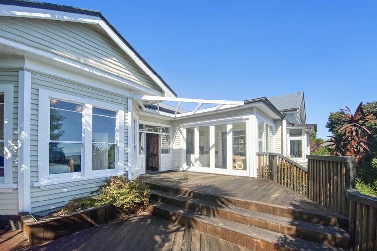 Photo of property in 31 Dyers Pass Road, Cashmere, Christchurch, 8022