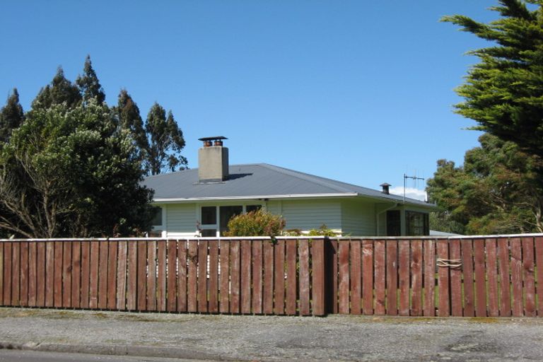 Photo of property in 19 Eastons Road, Westport, 7825