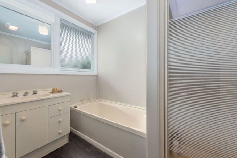 Photo of property in 6 Joseph Grove, Elderslea, Upper Hutt, 5018