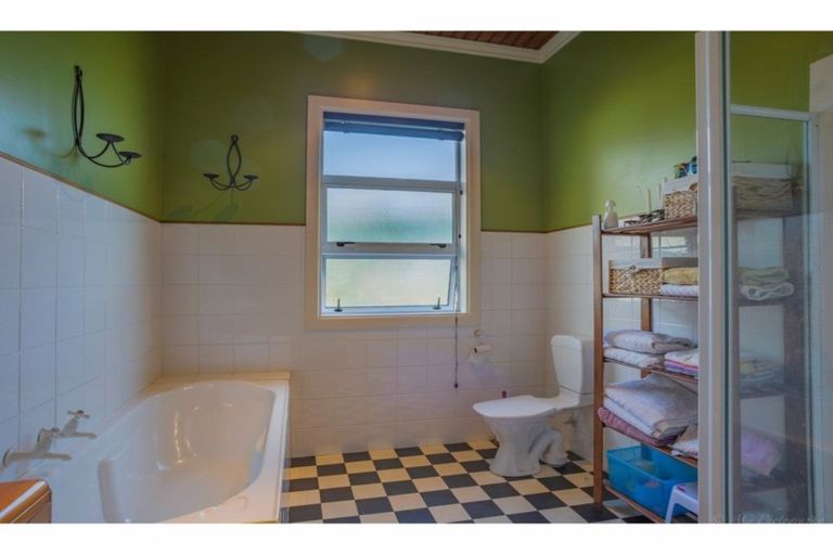 Photo of property in 28 Davie Street, Temuka, 7920