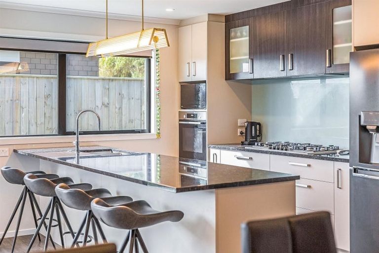 Photo of property in 14 Kaiaho Close, Aotea, Porirua, 5024