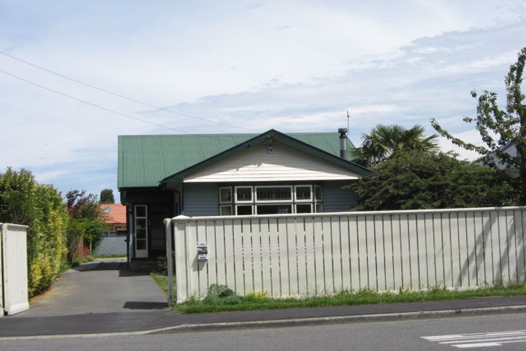 Photo of property in 4 Edward Avenue, Edgeware, Christchurch, 8013