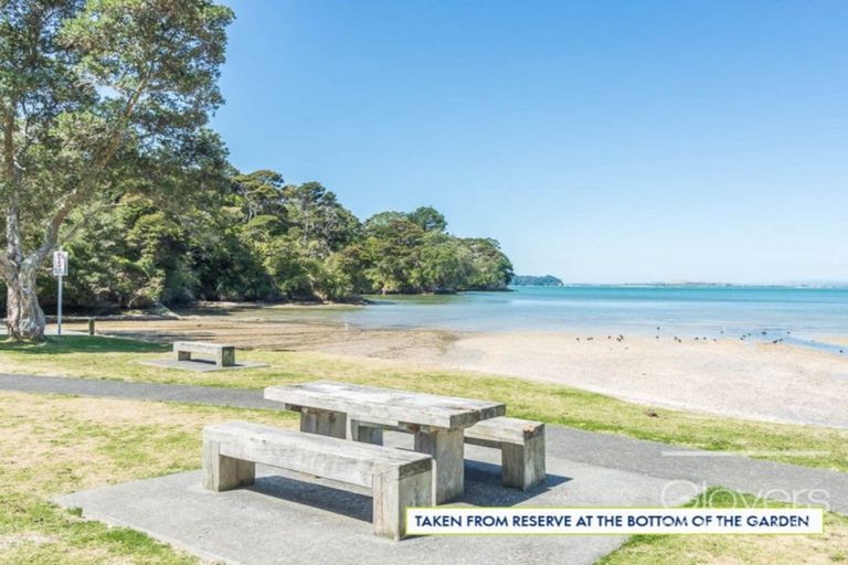 Photo of property in 23 Wood Bay Road, Titirangi, Auckland, 0604