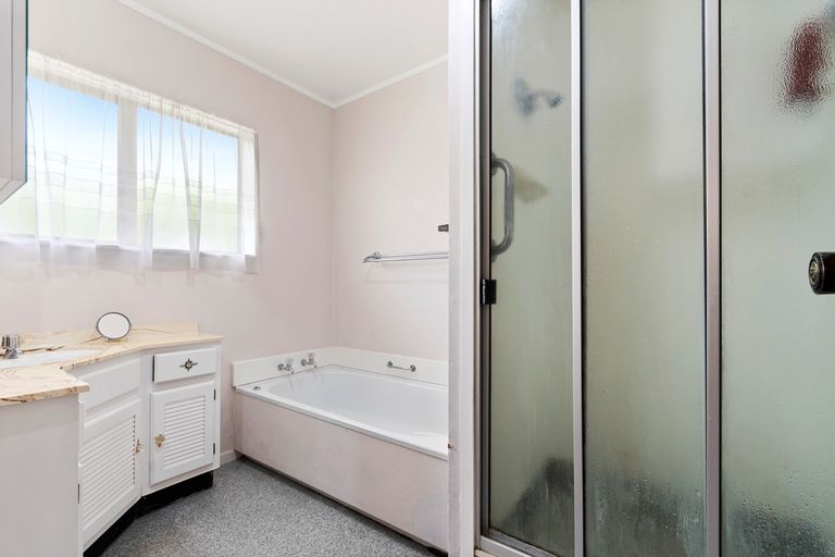 Photo of property in 1/12 Duke Street, Papakura, 2110