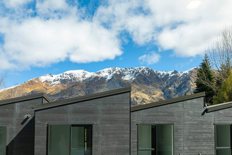 Photo of property in Coronet Peak Alpine, 42/159 Arthurs Point Road, Arthurs Point, Queenstown, 9371