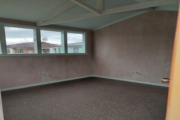 Photo of property in 6/39 Norcross Avenue, Henderson, Auckland, 0612