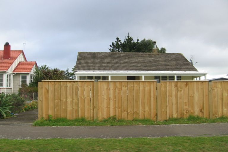 Photo of property in 20 Tweed Street, Roslyn, Palmerston North, 4414